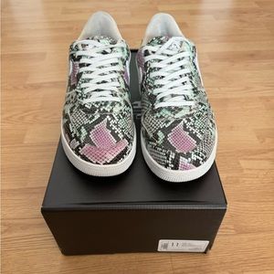 John Geiger GF-01 size 11